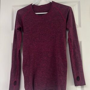 LULULEMON Women's Long Sleeve Shirt Top - Maroon Thumb Holes size 6